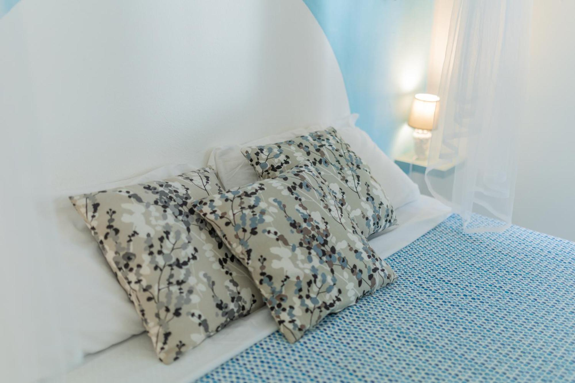 Holiday Eolie Village Вулкано Екстериор снимка