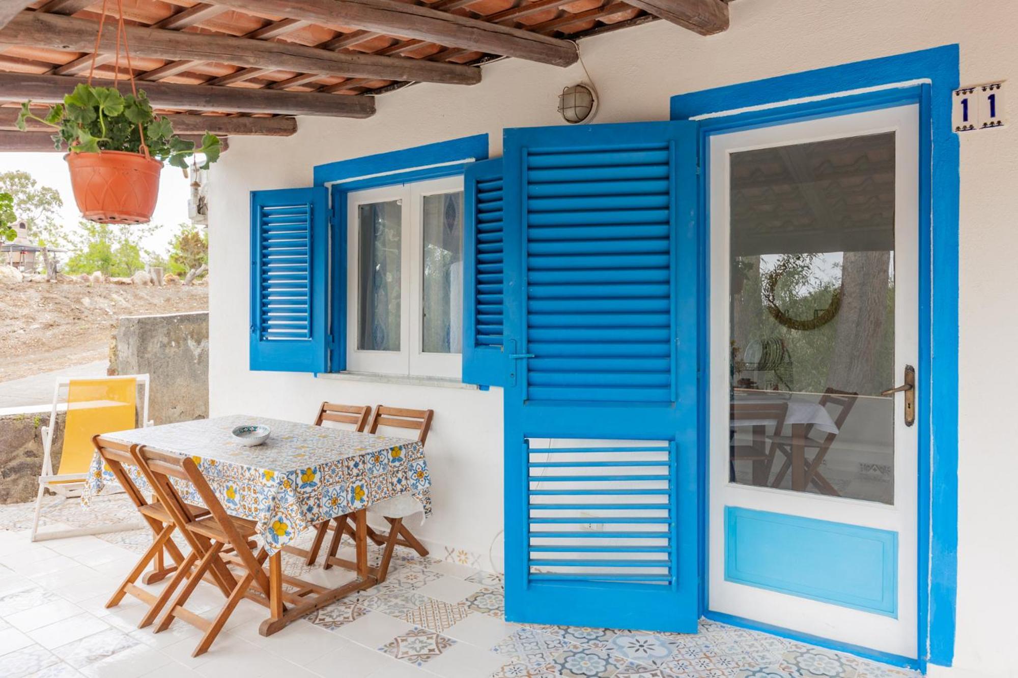 Holiday Eolie Village Вулкано Екстериор снимка